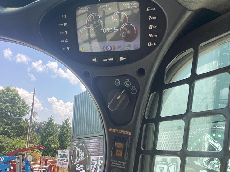 2020-bobcat-t870-image-22