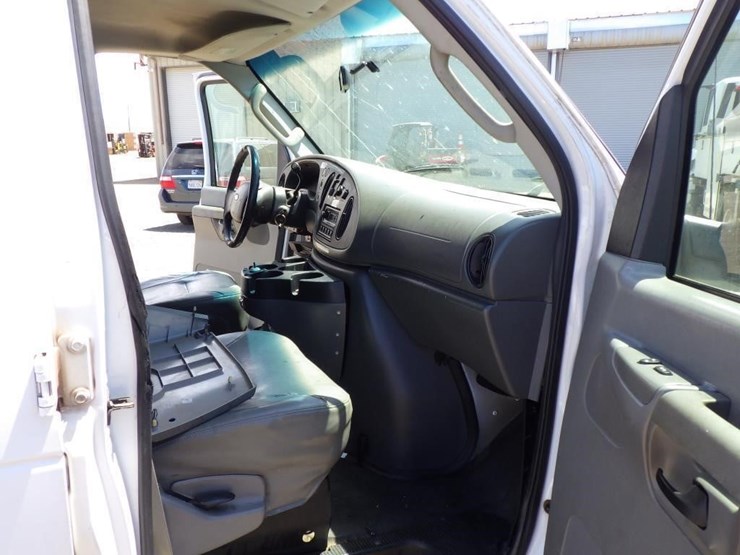 2007-ford-econoline-350-image-6