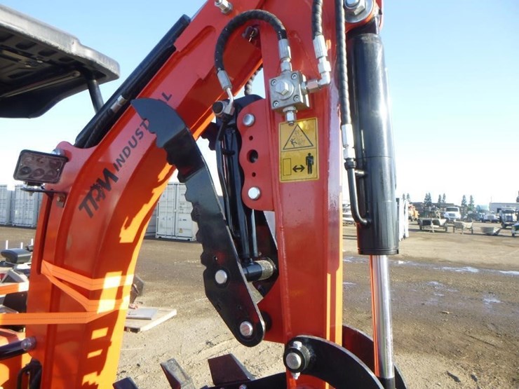 2025-tpm-16-hydraulic-excavator-image-12