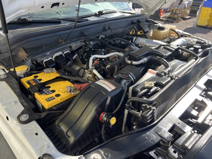 2016-ford-f550-image-15