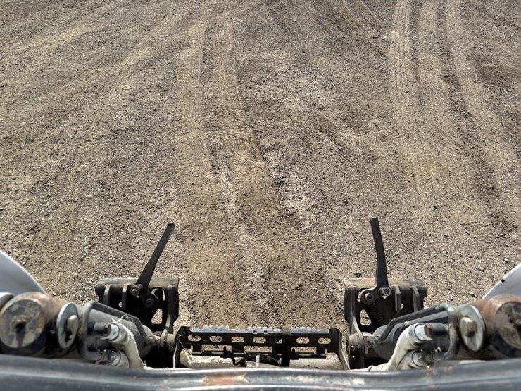 2013-bobcat-s630-image-20