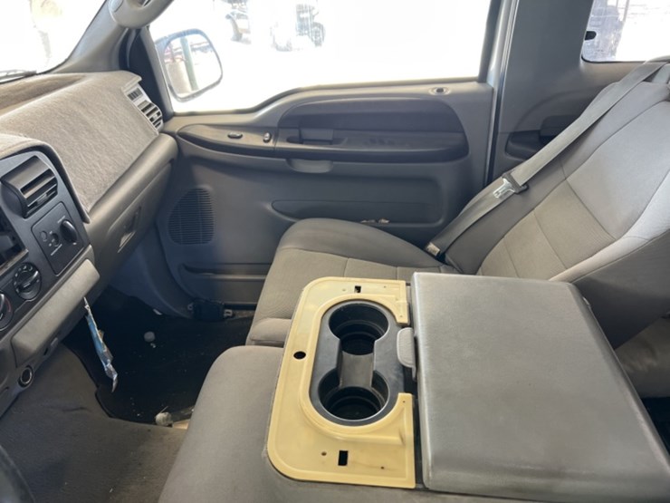 2005-ford-f250-image-18