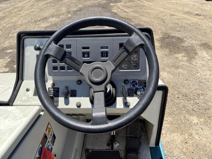 2005-tennant-7400-image-12