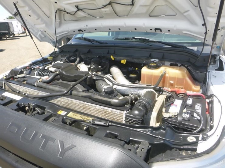 2015-ford-f550-image-23