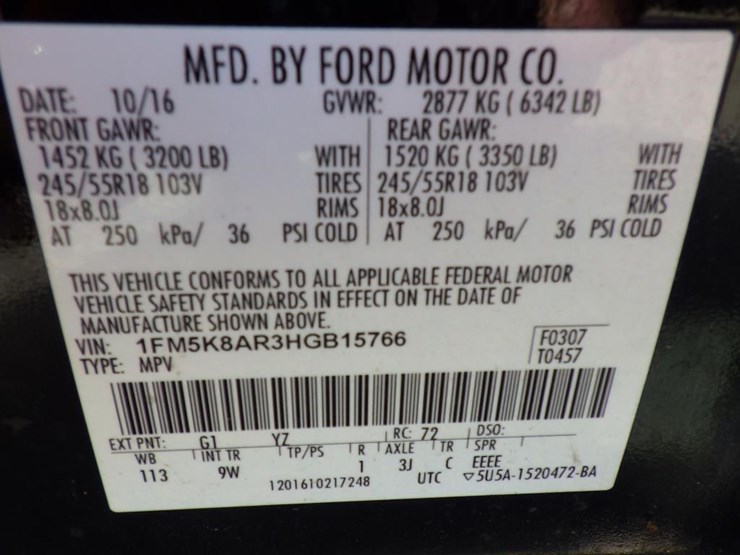 2017-ford-explorer-image-17