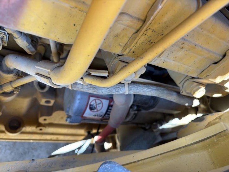 2020-deere-410l-image-64