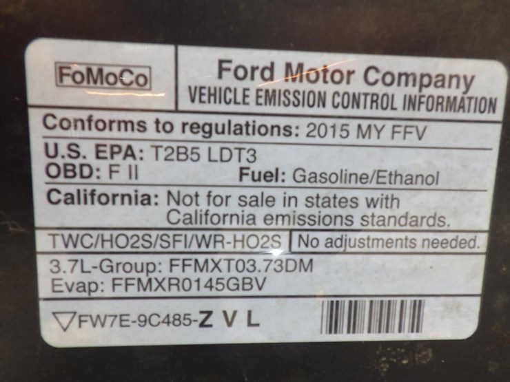 2015-ford-explorer-image-13