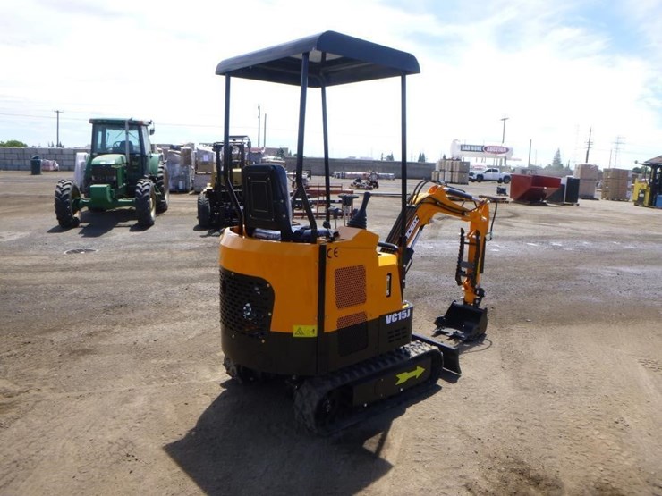 2025-vicsec-vc15j-hydraulic-excavator-image-3
