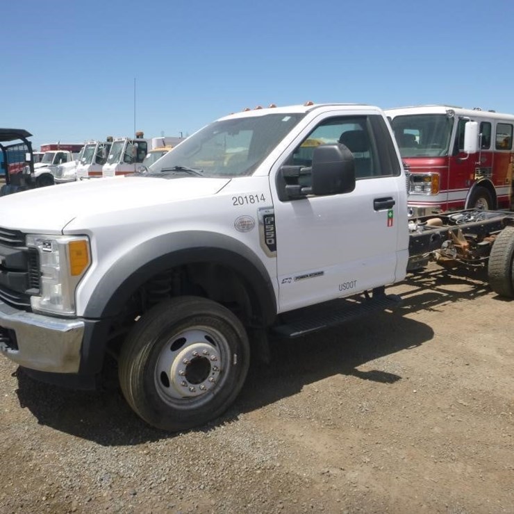 2017 FORD F550