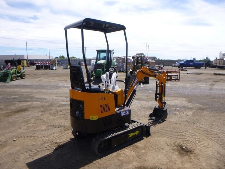 2025-vicsec-vc13j-hydraulic-excavator-image-3