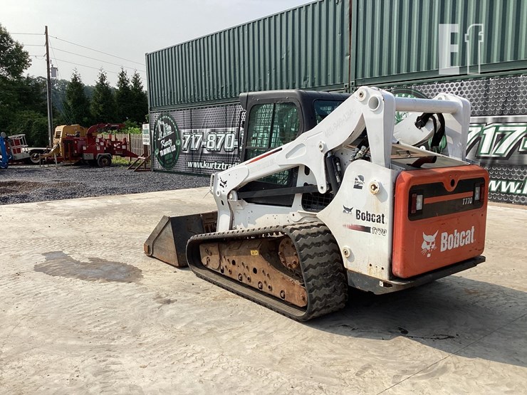 2015-bobcat-t770-image-2