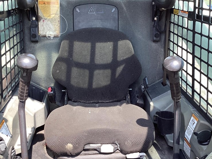 2020-bobcat-s650-image-13