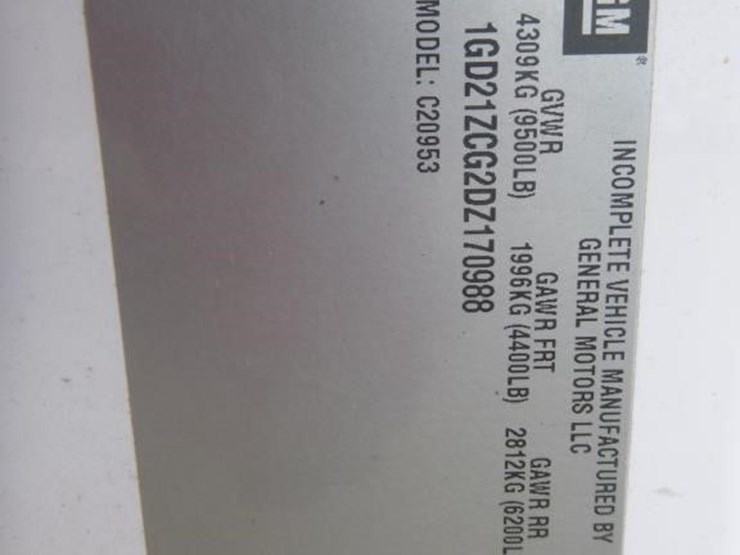 2013-gmc-2500-image-18