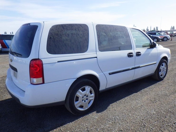 2008-chevrolet-uplander-image-3