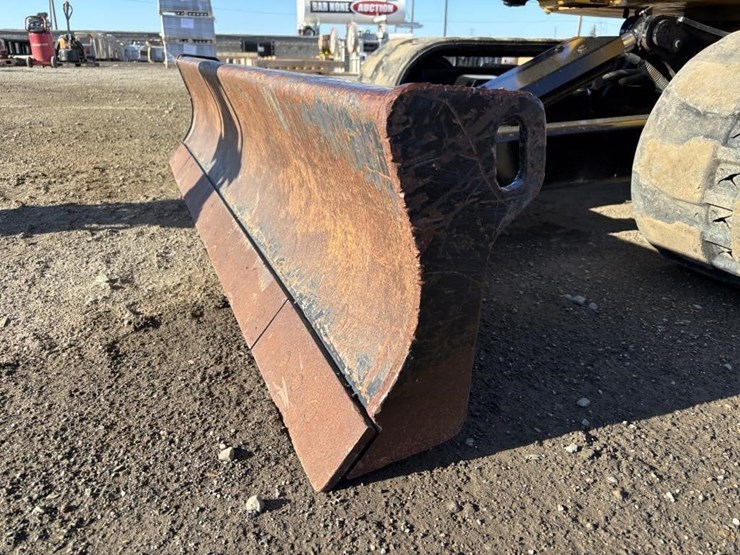 2018-caterpillar-305e2-hydraulic-excavator-image-9