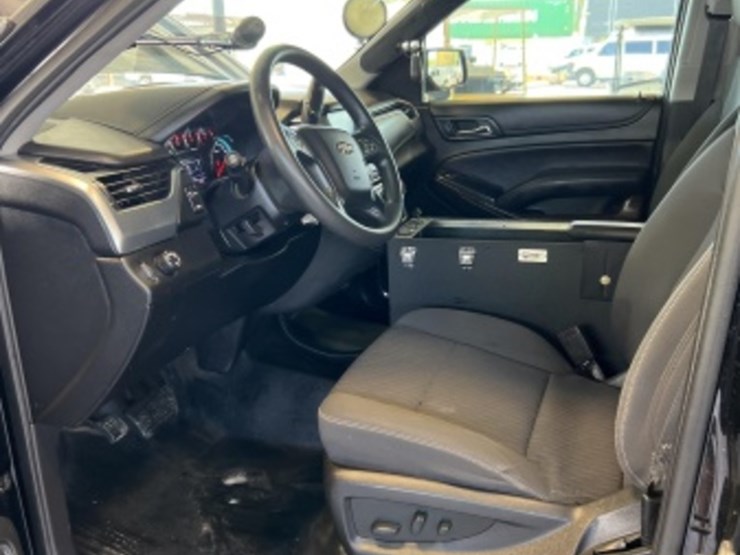2018-chevrolet-tahoe-image-19