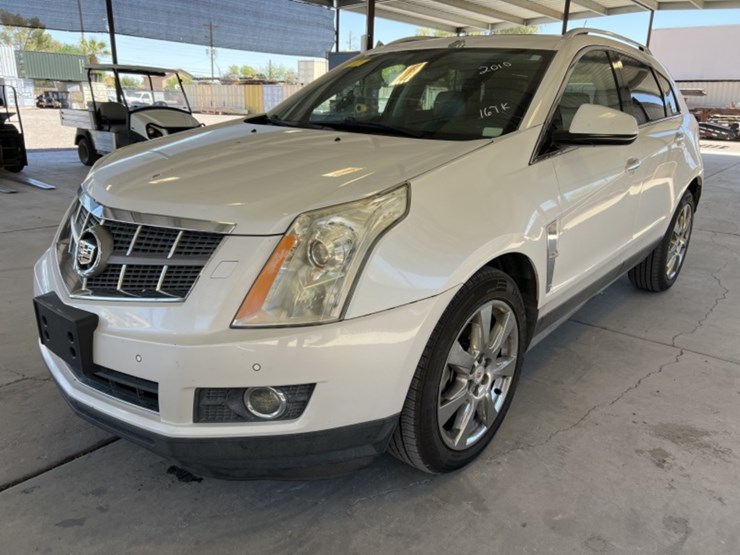 2010-cadillac-srx-image-4