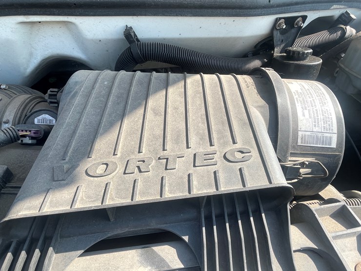 2005-chevrolet-3500-image-74