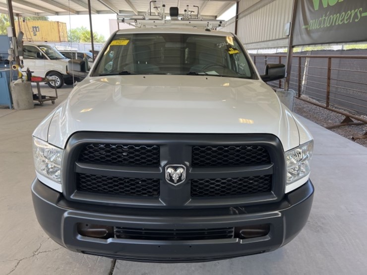 2016-ram-2500-p/u-image-3