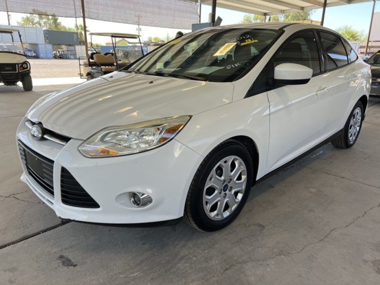 2012-ford-focus-se-sdn-image-4