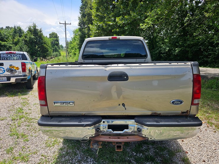 2006-ford-f350-image-12