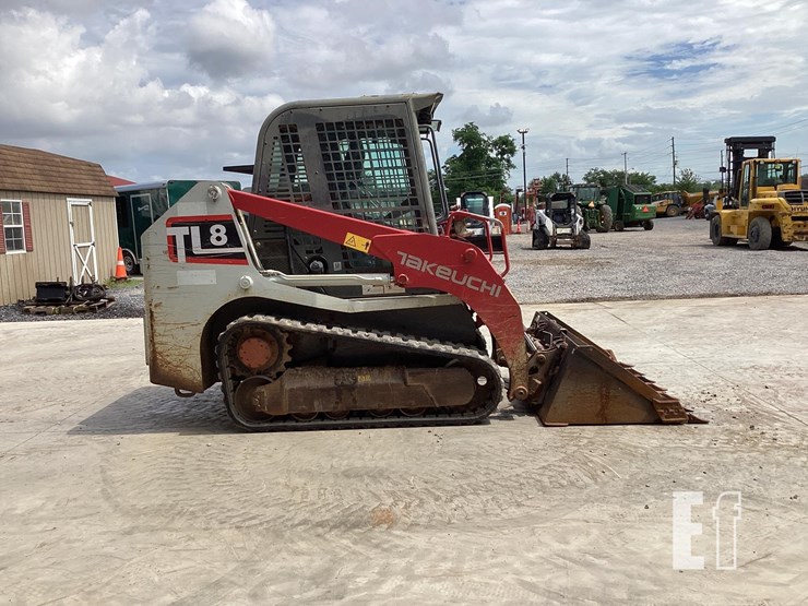 2019-takeuchi-tl8-image-6