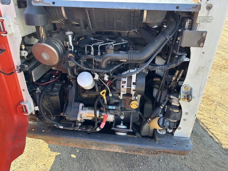 2017-bobcat-s450-image-29