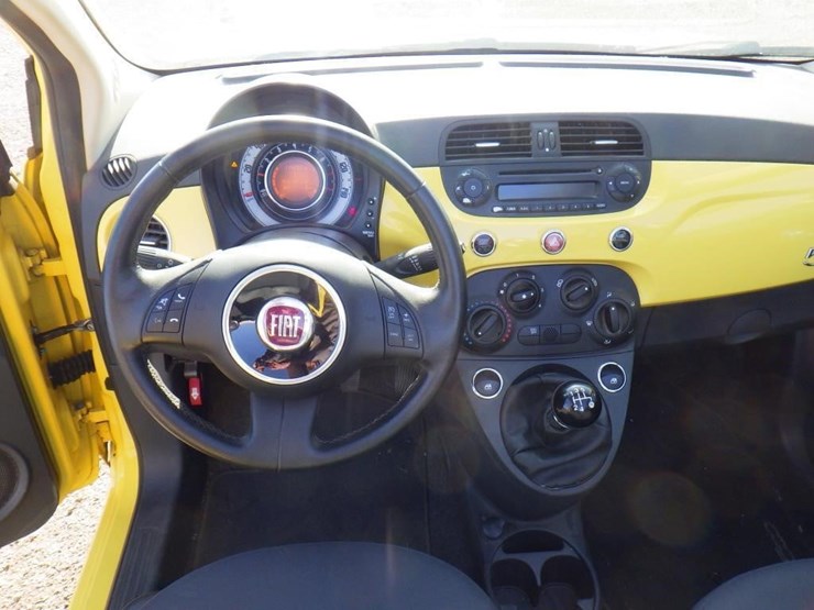 2012-fiat-500-image-9