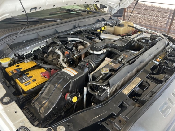 2013-ford-f550-image-13