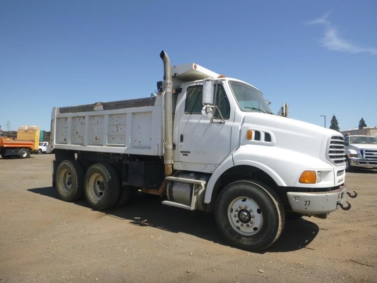 2009-sterling-lt9500-image-2