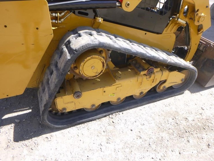 2019-caterpillar-249d-image-26