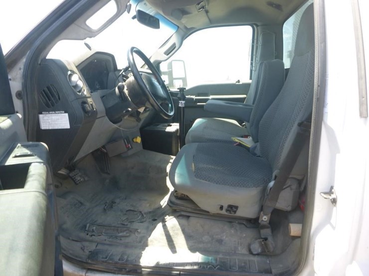 2013-ford-f650-image-21