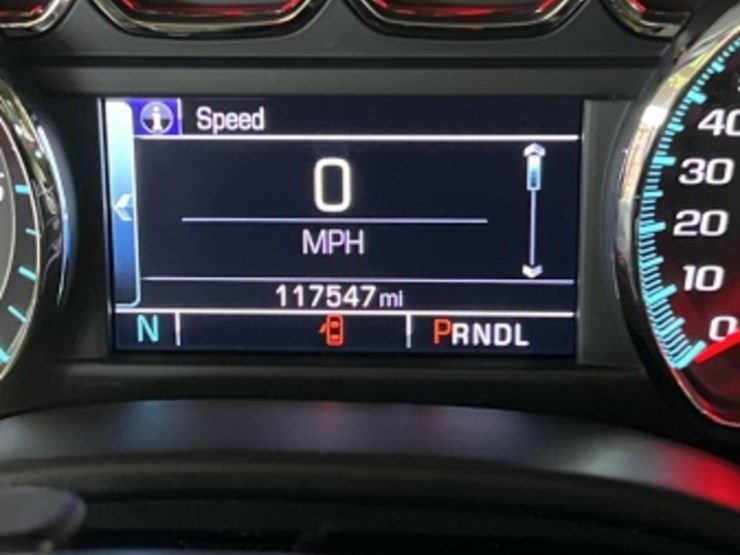 2018-chevrolet-tahoe-image-16