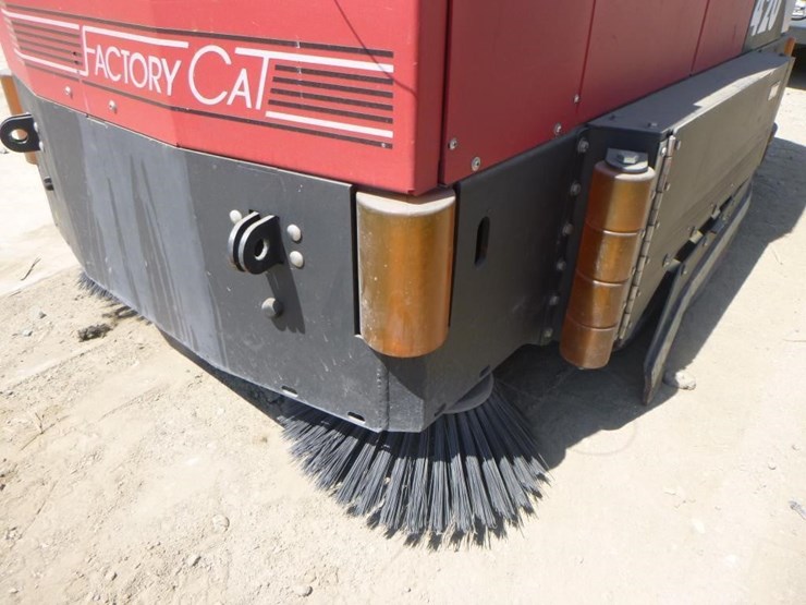 caterpillar-420-image-6