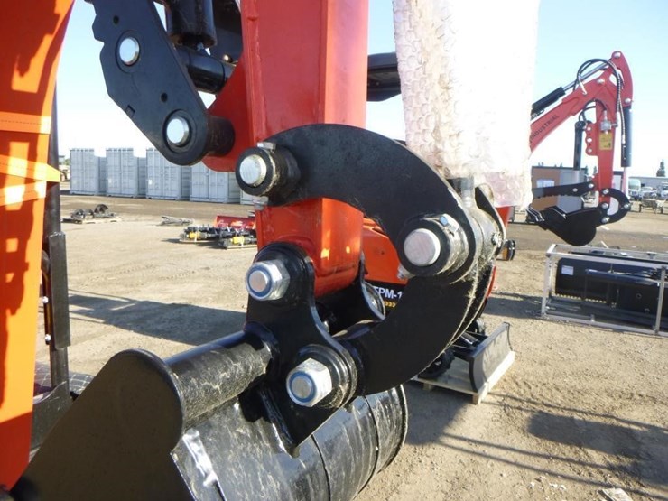 2025-tpm-16-hydraulic-excavator-image-11