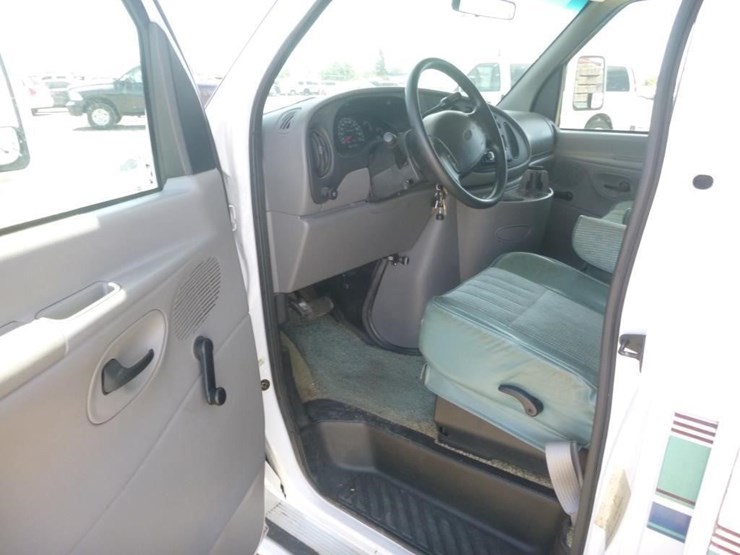 1998-ford-e350-image-30