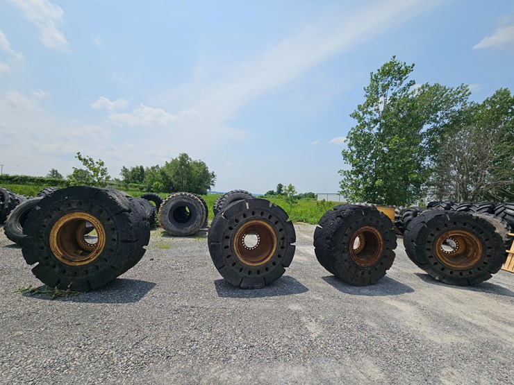 #18788-•-solid-loader-tires-image-2
