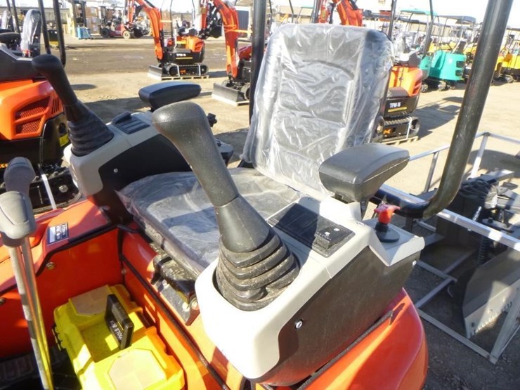 2025-tpm-16-hydraulic-excavator-image-22