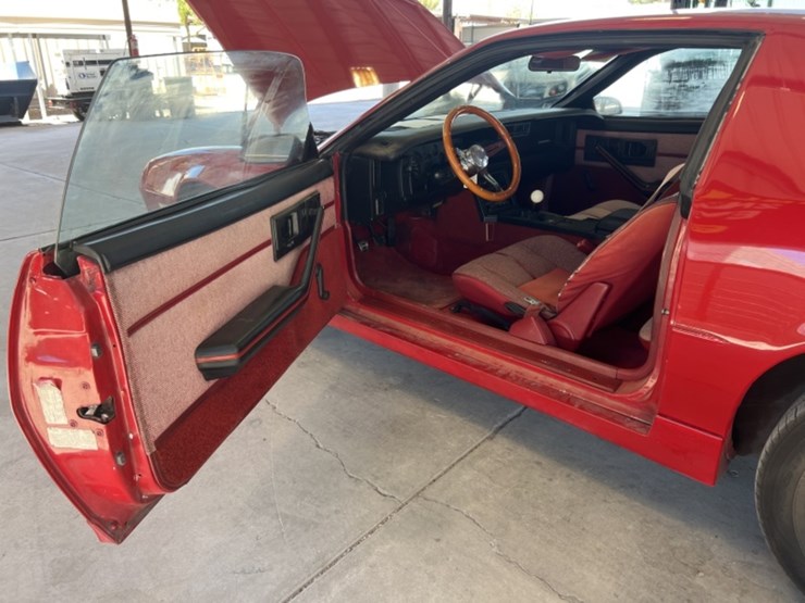 1989-chevrolet-camaro-rs-coupe-image-22