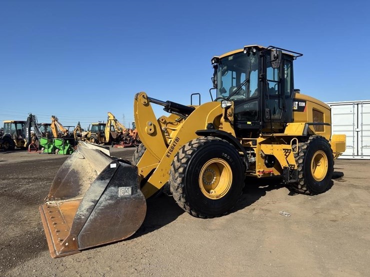 2019-caterpillar-930m-image-1