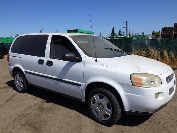 2008-chevrolet-uplander-image-3