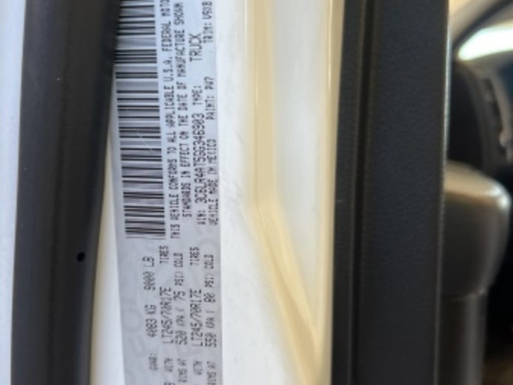 2016-ram-2500-p/u-image-15