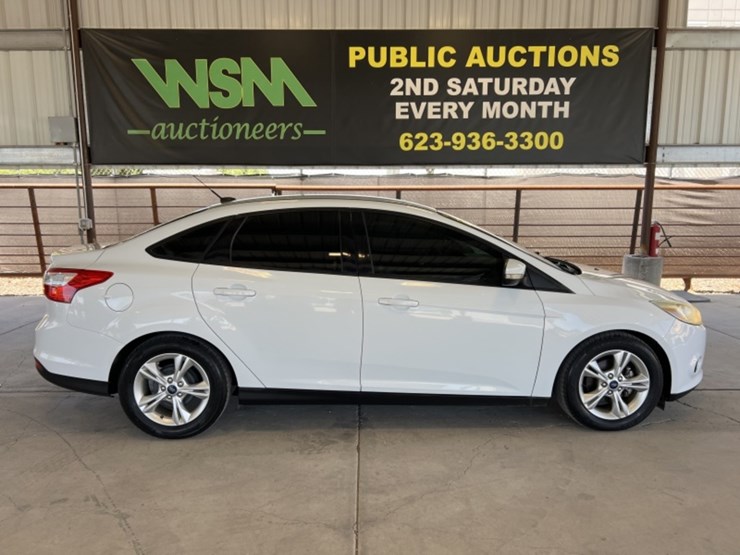 2014-ford-focus-se-sdn-image-1