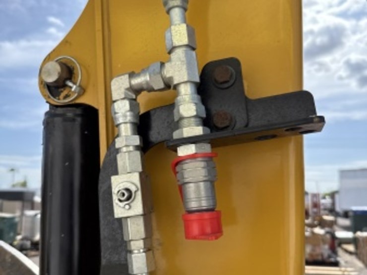 2019-caterpillar-305e2-cr-image-20