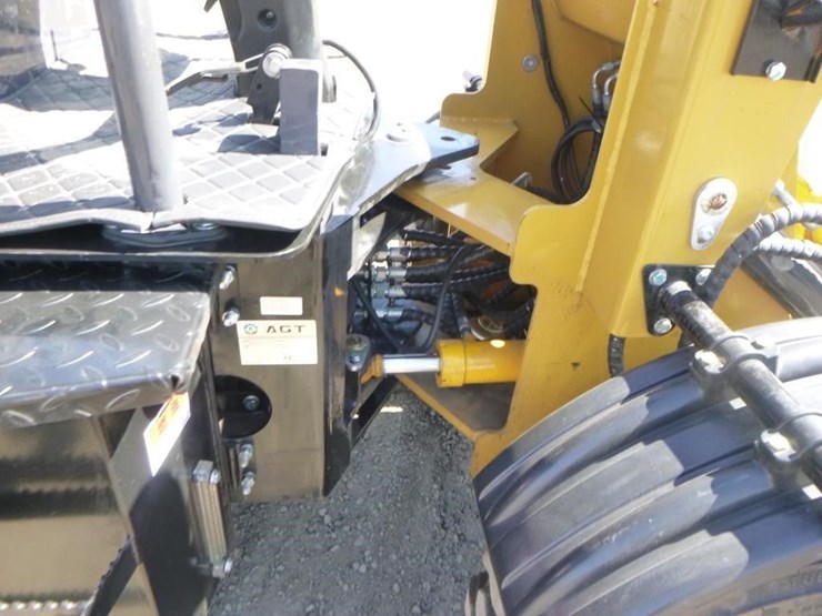 2025-agt-bh50g-loader-backhoe-image-17