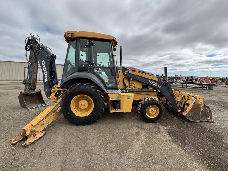 2019-deere-310l-ep-image-7