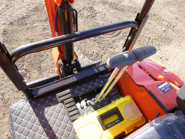 2025-tpm-16-hydraulic-excavator-image-24
