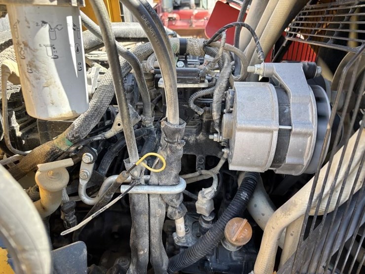 2020-deere-310l-ep-image-59