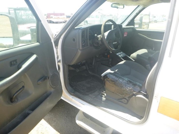 2007-gmc-3500-image-8