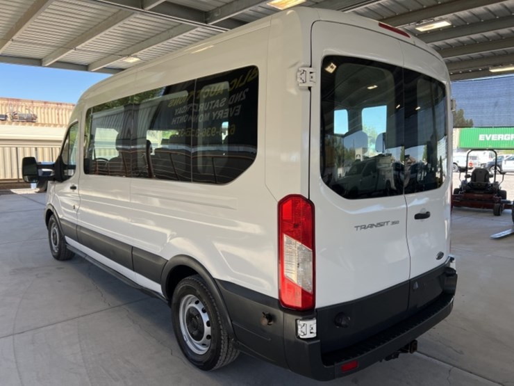 2017-ford-transit-image-5